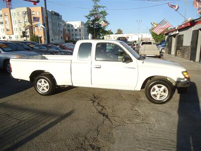 1996 Toyota Tacoma   - Photo 3 - Van Nuys, CA 91405
