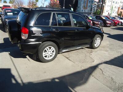 2003 Toyota RAV4   - Photo 4 - Van Nuys, CA 91405