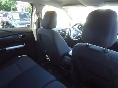 2011 Ford Edge SEL   - Photo 13 - Van Nuys, CA 91405