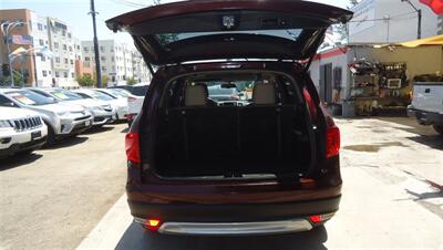 2016 Honda Pilot EX-L w/Navi   - Photo 11 - Van Nuys, CA 91405
