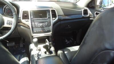 2011 Jeep Grand Cherokee Laredo - Photo 16 - Van Nuys, CA 91405