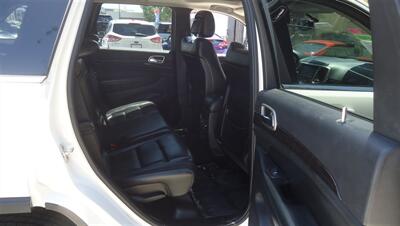 2011 Jeep Grand Cherokee Laredo - Photo 10 - Van Nuys, CA 91405