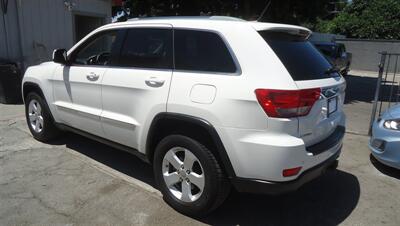 2011 Jeep Grand Cherokee Laredo - Photo 6 - Van Nuys, CA 91405