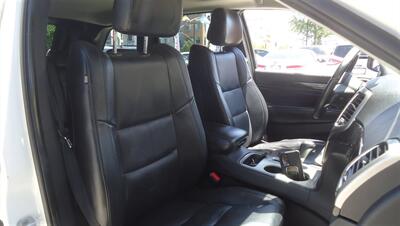 2011 Jeep Grand Cherokee Laredo - Photo 13 - Van Nuys, CA 91405