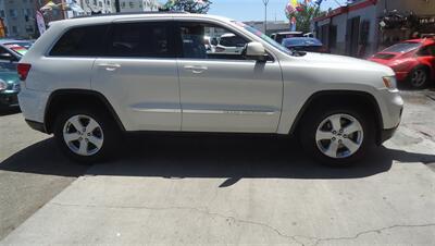 2011 Jeep Grand Cherokee Laredo - Photo 3 - Van Nuys, CA 91405
