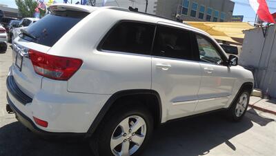 2011 Jeep Grand Cherokee Laredo - Photo 4 - Van Nuys, CA 91405