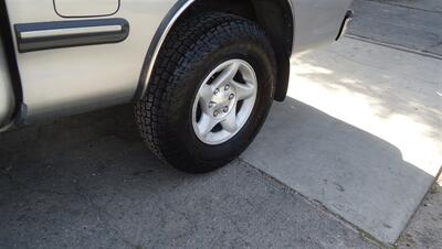 2002 Toyota Tundra SR5   - Photo 16 - Van Nuys, CA 91405