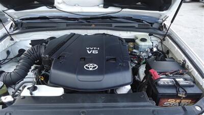 2004 Toyota 4Runner Sport Edition   - Photo 24 - Van Nuys, CA 91405
