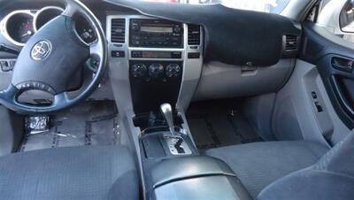 2004 Toyota 4Runner Sport Edition   - Photo 18 - Van Nuys, CA 91405