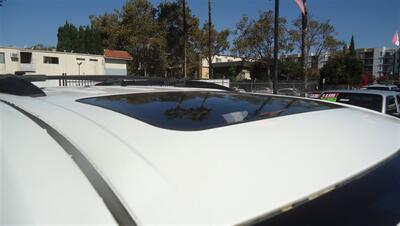 2014 Toyota Sienna SE 8-Passenger - Photo 18 - Van Nuys, CA 91405