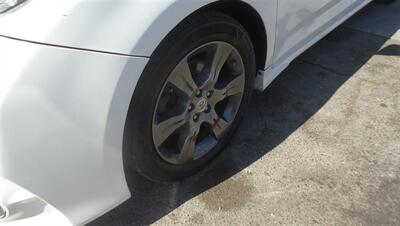 2014 Toyota Sienna SE 8-Passenger - Photo 30 - Van Nuys, CA 91405