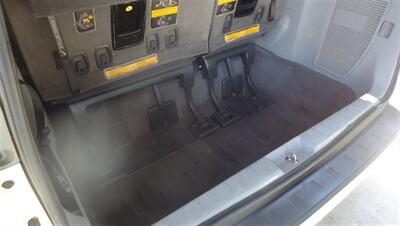 2014 Toyota Sienna SE 8-Passenger - Photo 10 - Van Nuys, CA 91405