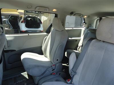 2013 Toyota Sienna LE 7-Passenger Auto   - Photo 20 - Van Nuys, CA 91405