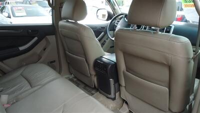 2005 Toyota 4Runner Limited - Photo 12 - Van Nuys, CA 91405