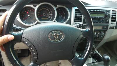 2005 Toyota 4Runner Limited - Photo 23 - Van Nuys, CA 91405
