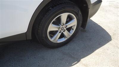 2015 Toyota RAV4 XLE - Photo 28 - Van Nuys, CA 91405