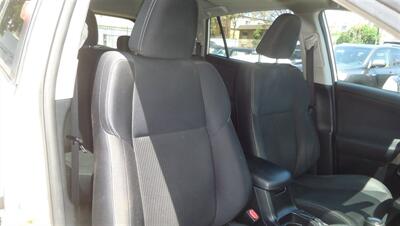 2015 Toyota RAV4 XLE - Photo 15 - Van Nuys, CA 91405