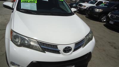 2015 Toyota RAV4 XLE - Photo 5 - Van Nuys, CA 91405
