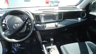 2015 Toyota RAV4 XLE - Photo 18 - Van Nuys, CA 91405