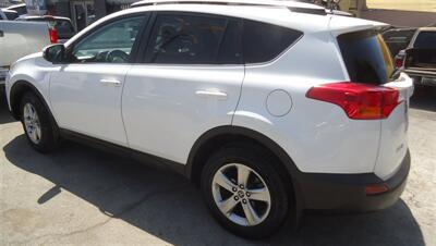 2015 Toyota RAV4 XLE - Photo 8 - Van Nuys, CA 91405