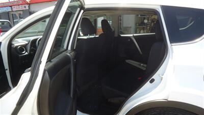 2015 Toyota RAV4 XLE - Photo 17 - Van Nuys, CA 91405