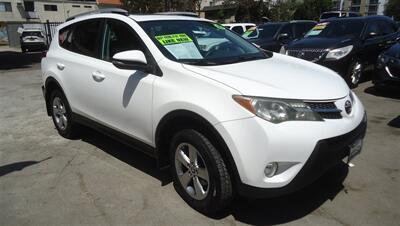 2015 Toyota RAV4 XLE - Photo 2 - Van Nuys, CA 91405
