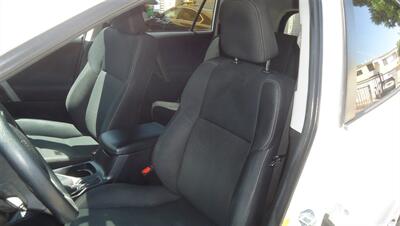 2015 Toyota RAV4 XLE - Photo 20 - Van Nuys, CA 91405