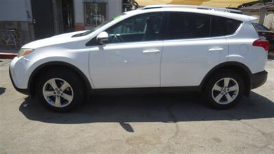 2015 Toyota RAV4 XLE - Photo 7 - Van Nuys, CA 91405
