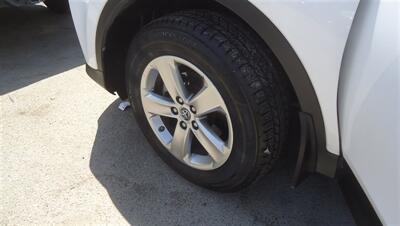 2015 Toyota RAV4 XLE - Photo 29 - Van Nuys, CA 91405