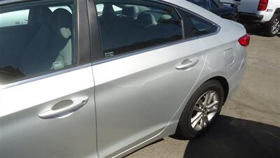 2016 Hyundai SONATA SE - Photo 4 - Van Nuys, CA 91405