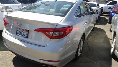 2016 Hyundai SONATA SE - Photo 7 - Van Nuys, CA 91405