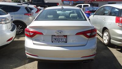 2016 Hyundai SONATA SE - Photo 6 - Van Nuys, CA 91405