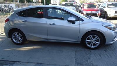 2017 Chevrolet Cruze LT Auto   - Photo 4 - Van Nuys, CA 91405