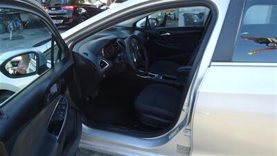 2017 Chevrolet Cruze LT Auto   - Photo 16 - Van Nuys, CA 91405