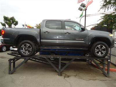 2016 Toyota Tacoma TRD Off-Road - Photo 4 - Van Nuys, CA 91405