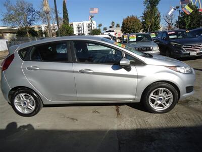 2017 Ford Fiesta SE   - Photo 2 - Van Nuys, CA 91405