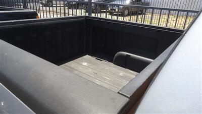2010 Ford Explorer Sport Trac XLT   - Photo 7 - Van Nuys, CA 91405