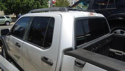 2010 Ford Explorer Sport Trac XLT   - Photo 4 - Van Nuys, CA 91405