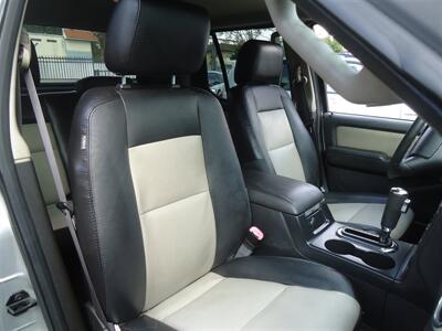 2007 Ford Explorer Sport Trac Limited   - Photo 15 - Van Nuys, CA 91405