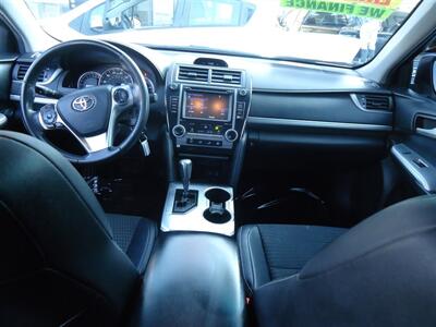 2014 Toyota Camry SE Sport   - Photo 15 - Van Nuys, CA 91405