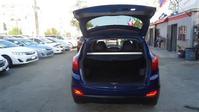 2011 Hyundai TUCSON GLS - Photo 9 - Van Nuys, CA 91405