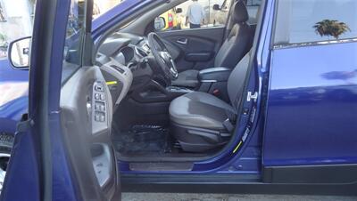 2011 Hyundai TUCSON GLS - Photo 15 - Van Nuys, CA 91405