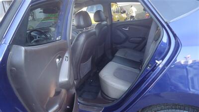 2011 Hyundai TUCSON GLS - Photo 16 - Van Nuys, CA 91405
