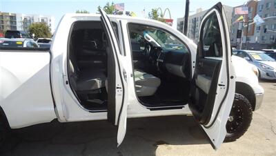 2012 Toyota Tundra Grade - Photo 12 - Van Nuys, CA 91405