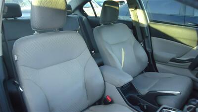2015 Honda Civic LX - Photo 8 - Van Nuys, CA 91405