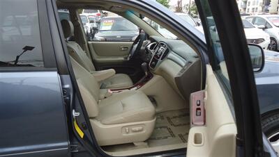 2007 Toyota Highlander   - Photo 14 - Van Nuys, CA 91405