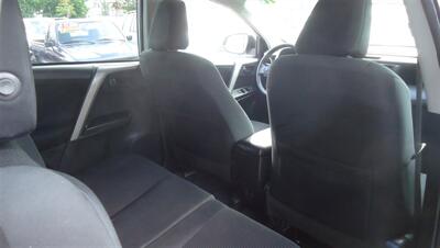 2016 Toyota RAV4 LE - Photo 14 - Van Nuys, CA 91405