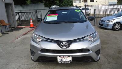 2016 Toyota RAV4 LE - Photo 2 - Van Nuys, CA 91405
