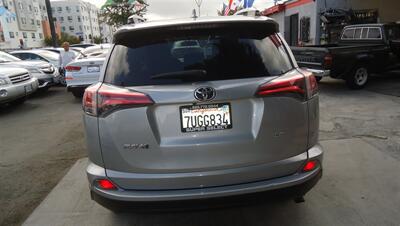 2016 Toyota RAV4 LE - Photo 10 - Van Nuys, CA 91405