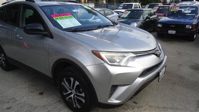 2016 Toyota RAV4 LE - Photo 6 - Van Nuys, CA 91405